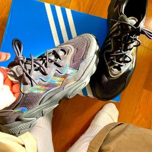 Adidas OzWeego’s size 10 brand new